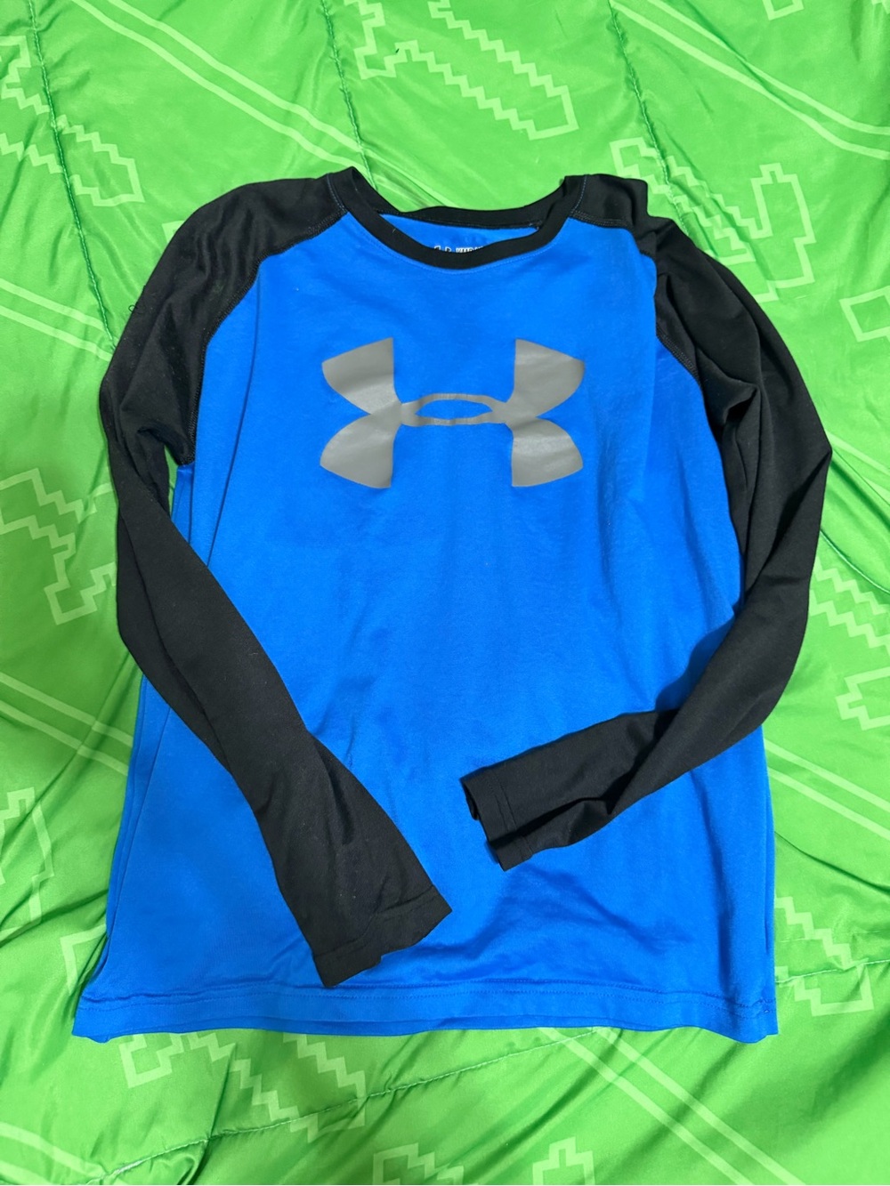 Boys Under Armour Long Sleeve Top